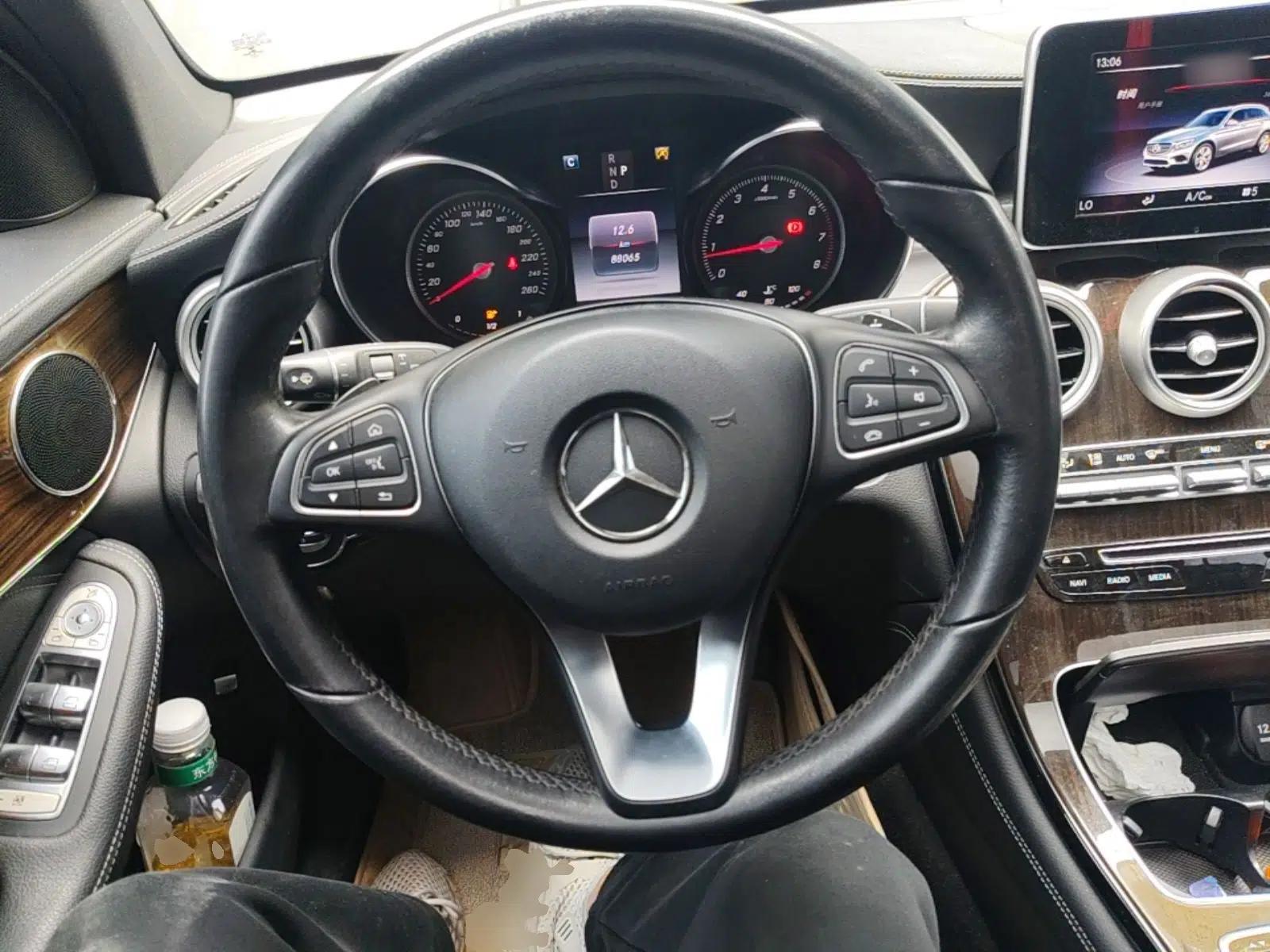 Mercedes-Benz GLC 2019 Facelift GLC 260 L 4MATIC Luxury Model — миниатюра 13