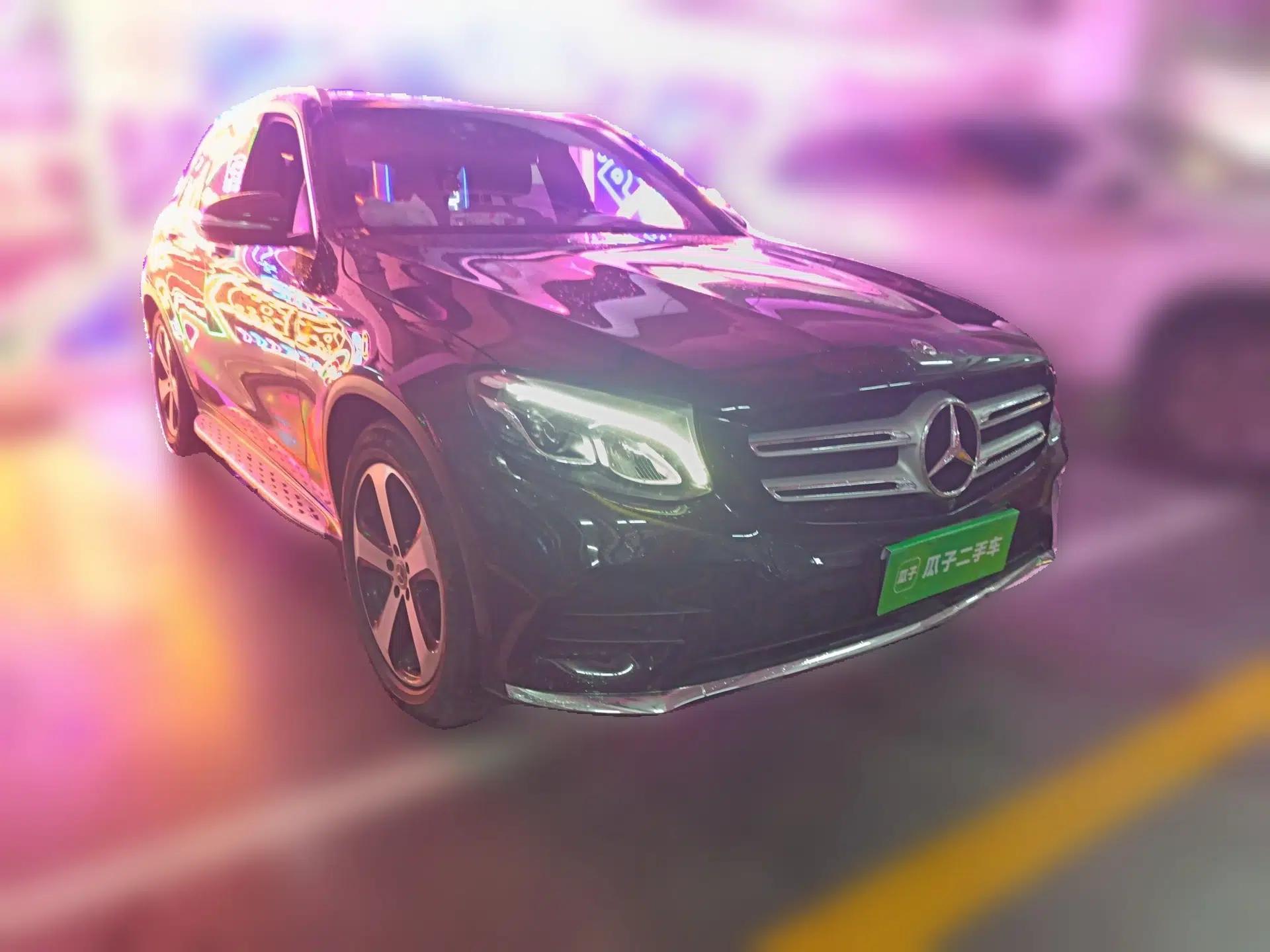 Mercedes-Benz GLC 2018 GLC 260 4MATIC Luxury Model — миниатюра 3
