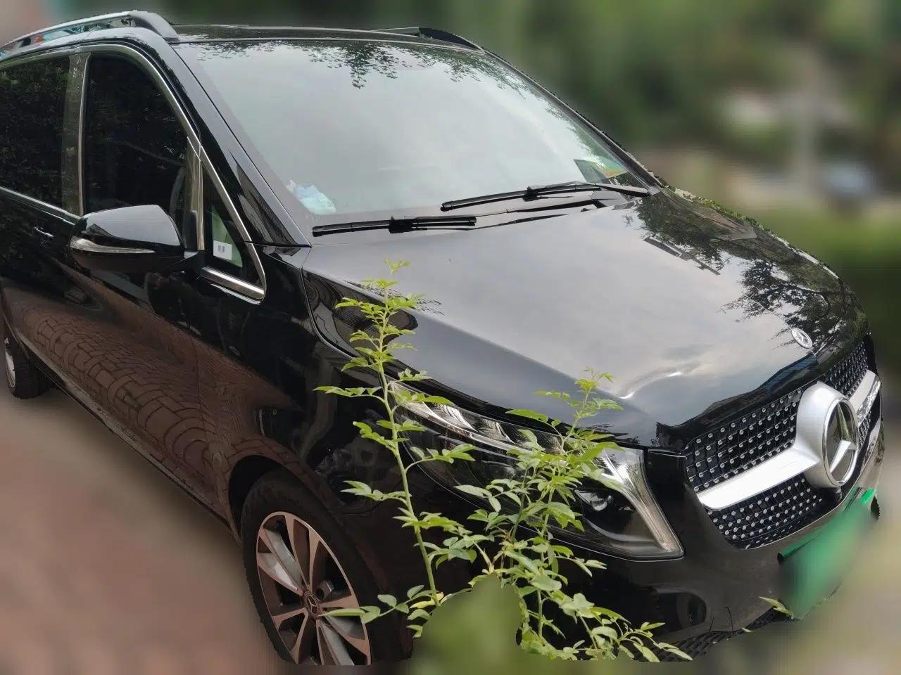 Mercedes-Benz V-Class 2022 V 260 Avantgarde Edition — миниатюра 3