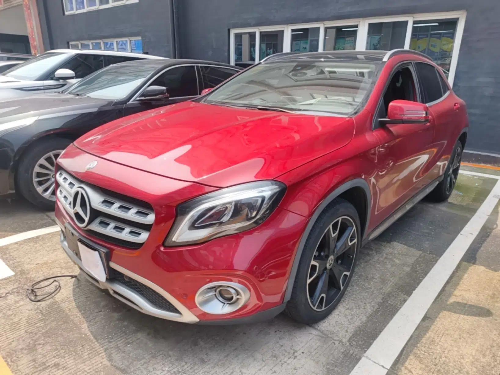 Mercedes-Benz GLA 2017 GLA 220 4MATIC Fashion Model — миниатюра 1