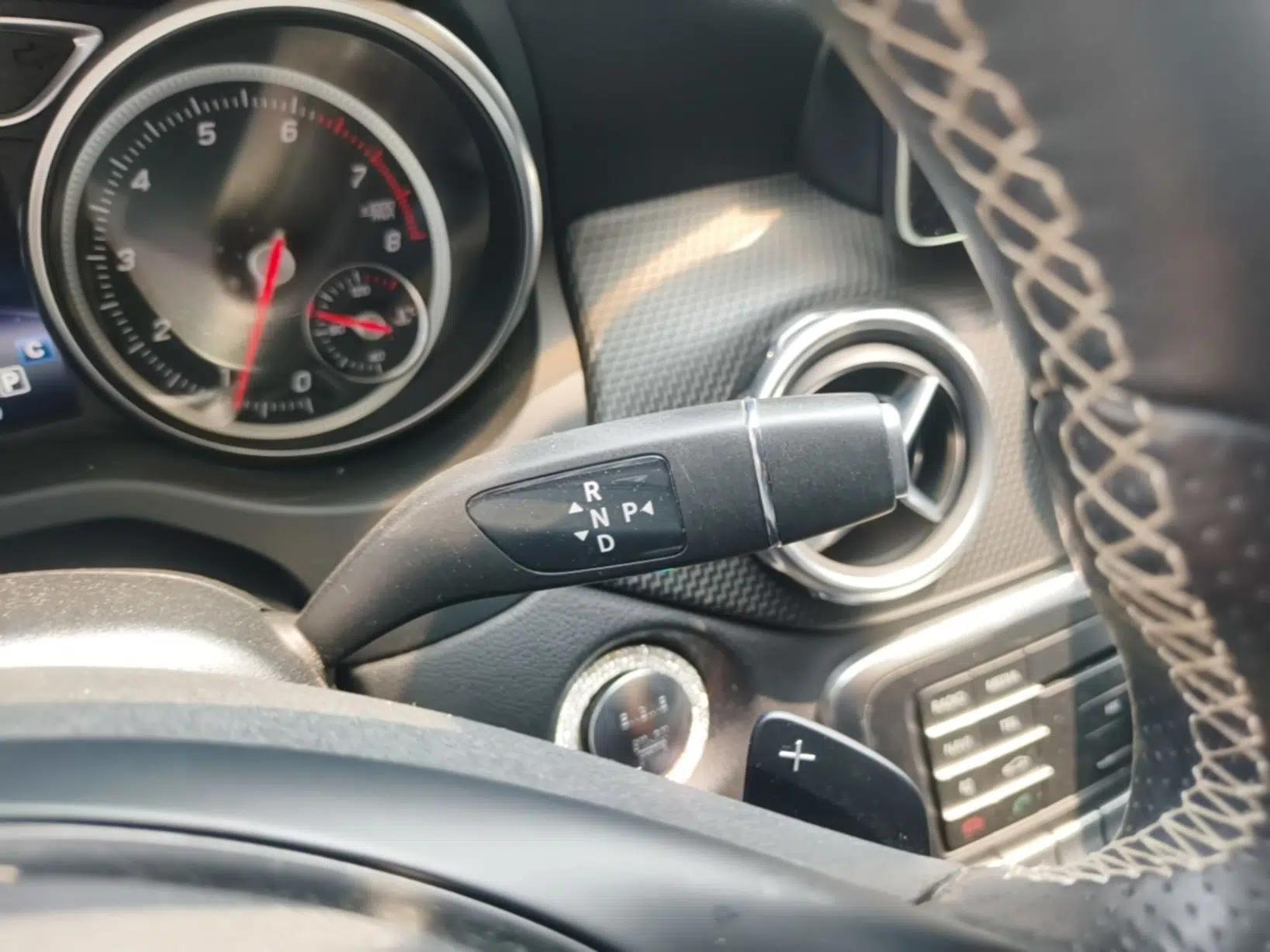 Mercedes-Benz GLA 2017 GLA 220 4MATIC Fashion Model — миниатюра 21