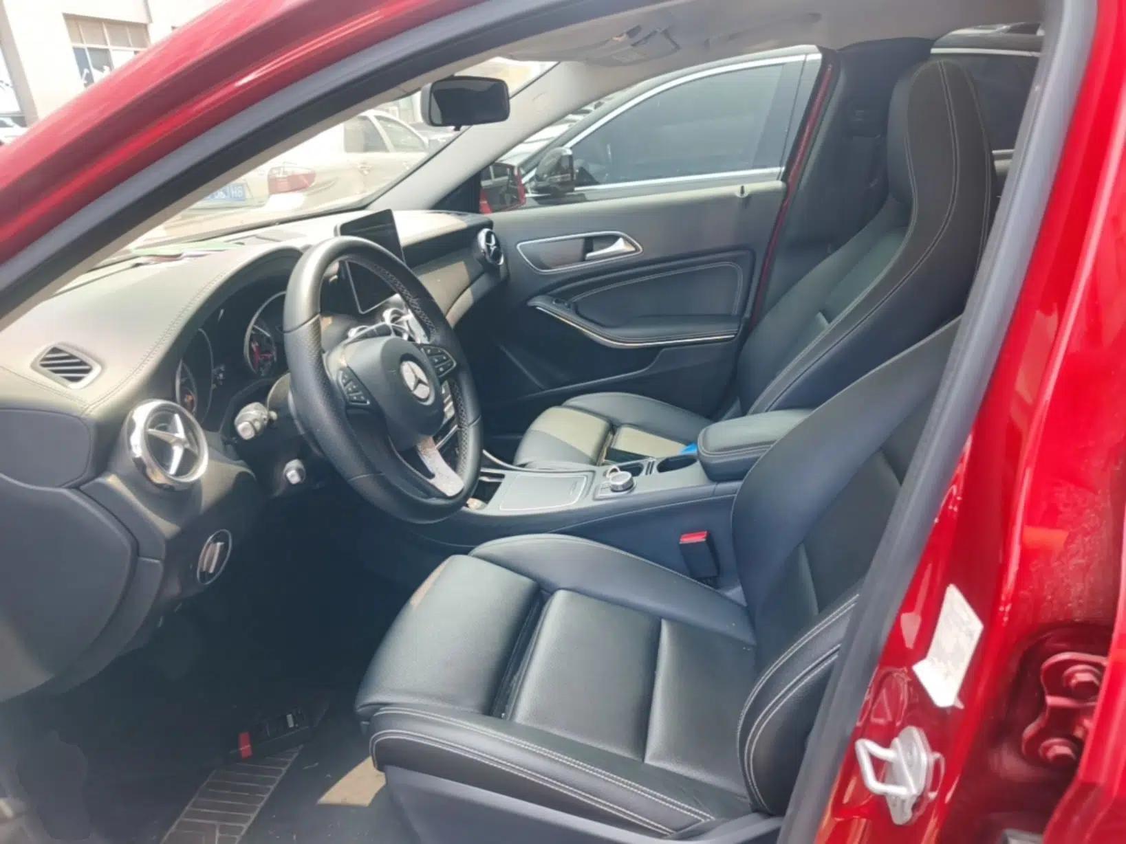 Mercedes-Benz GLA 2017 GLA 220 4MATIC Fashion Model — миниатюра 22