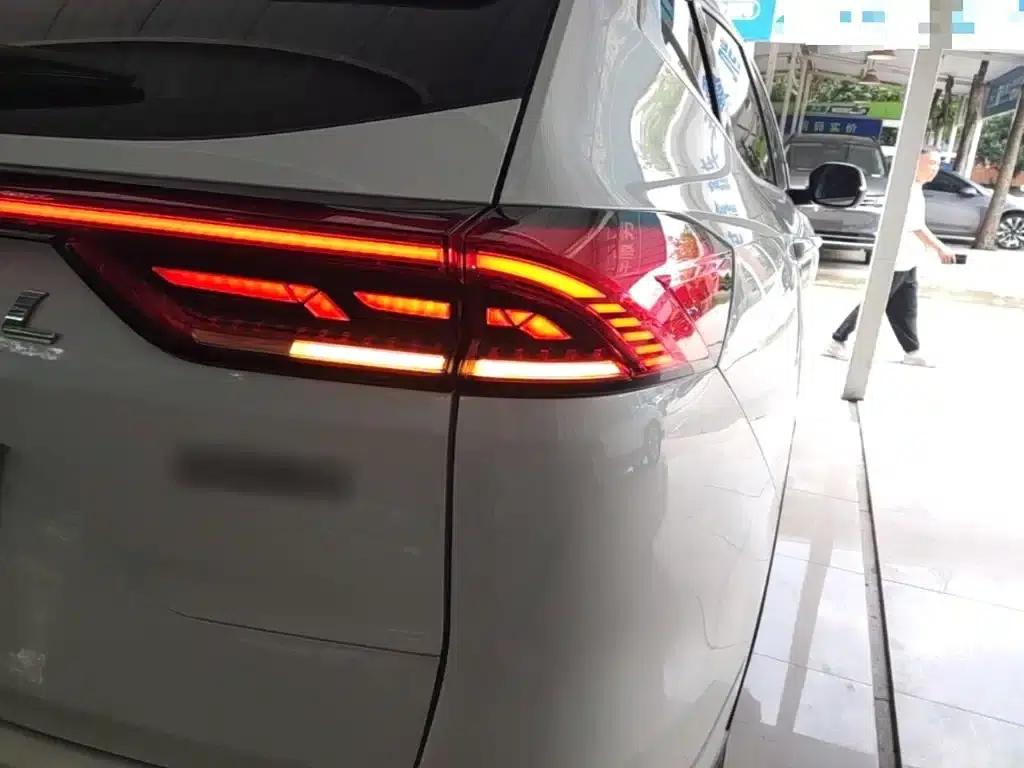 Haval H6 2023 National Trend Edition 1.5T Automatic Urban Edition — миниатюра 8