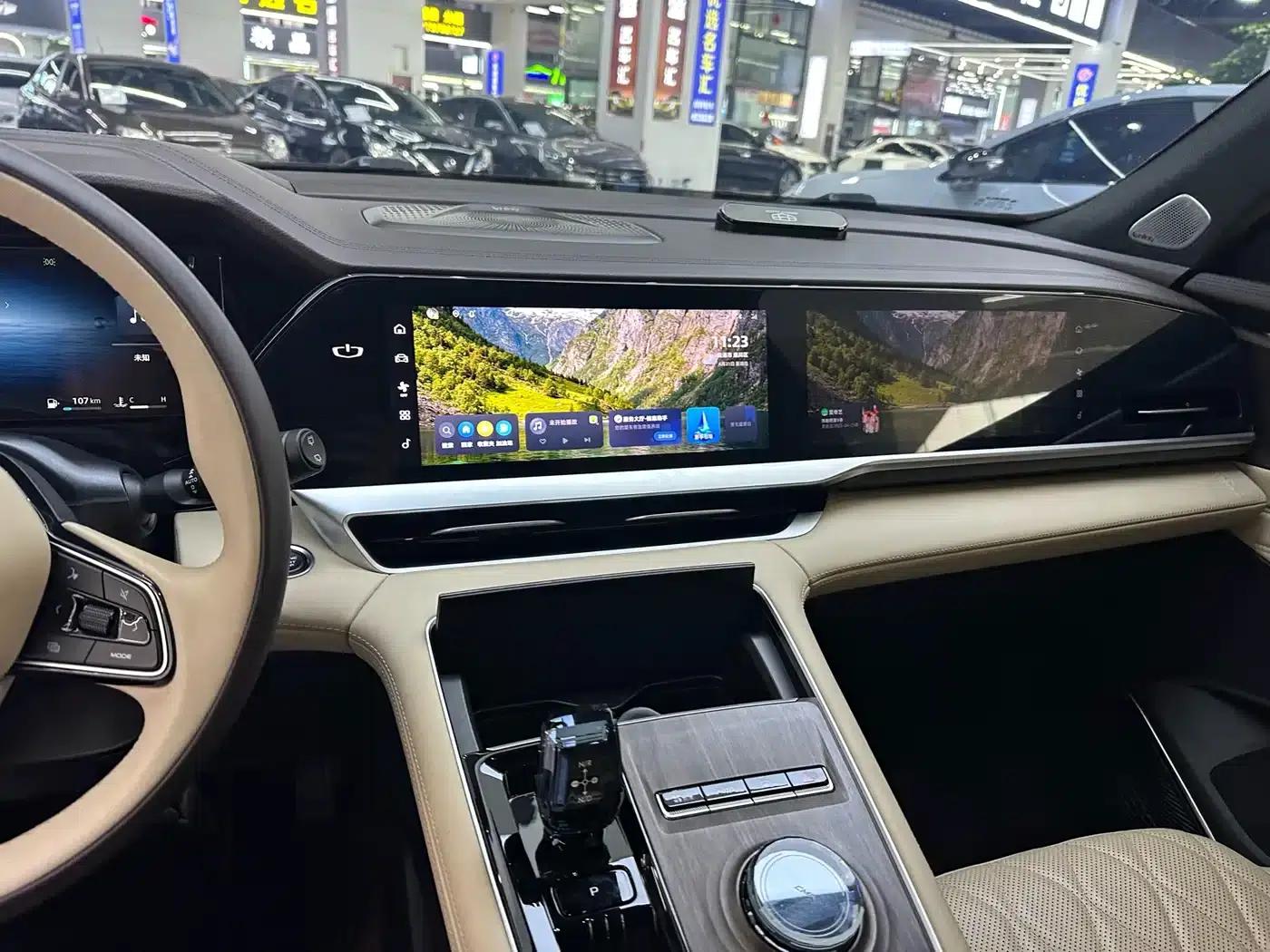 Geely Xingyue L 2025 Oriental Radiance 2.0TD Automatic Star Edition — миниатюра 13
