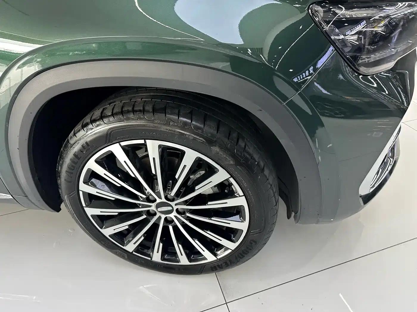Geely Xingyue L 2025 Oriental Radiance 2.0TD Automatic Star Edition — миниатюра 24