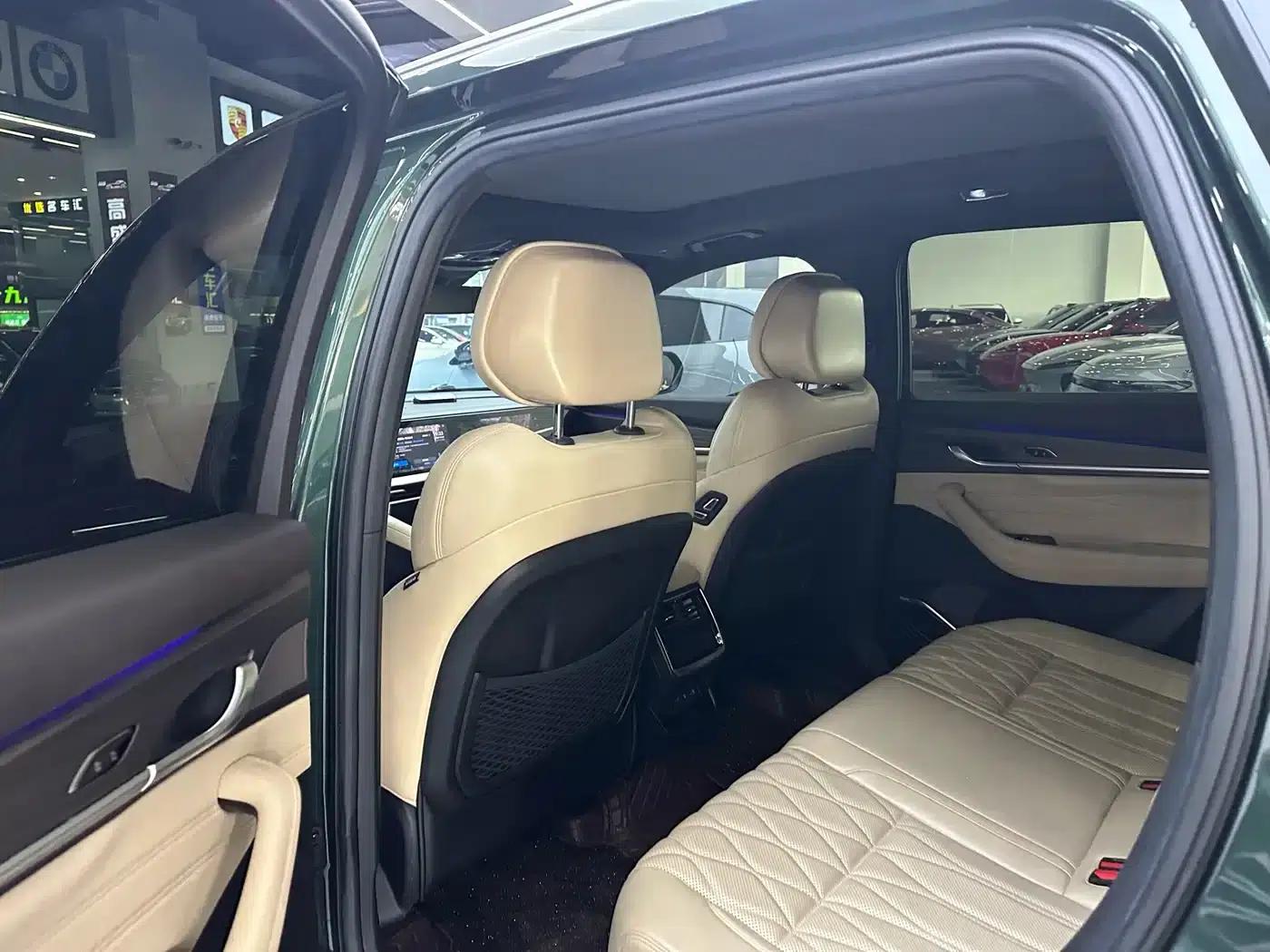 Geely Xingyue L 2025 Oriental Radiance 2.0TD Automatic Star Edition — миниатюра 6