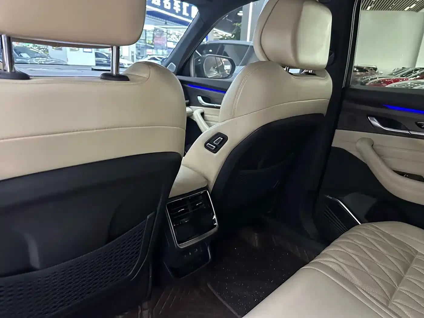 Geely Xingyue L 2025 Oriental Radiance 2.0TD Automatic Star Edition — миниатюра 8