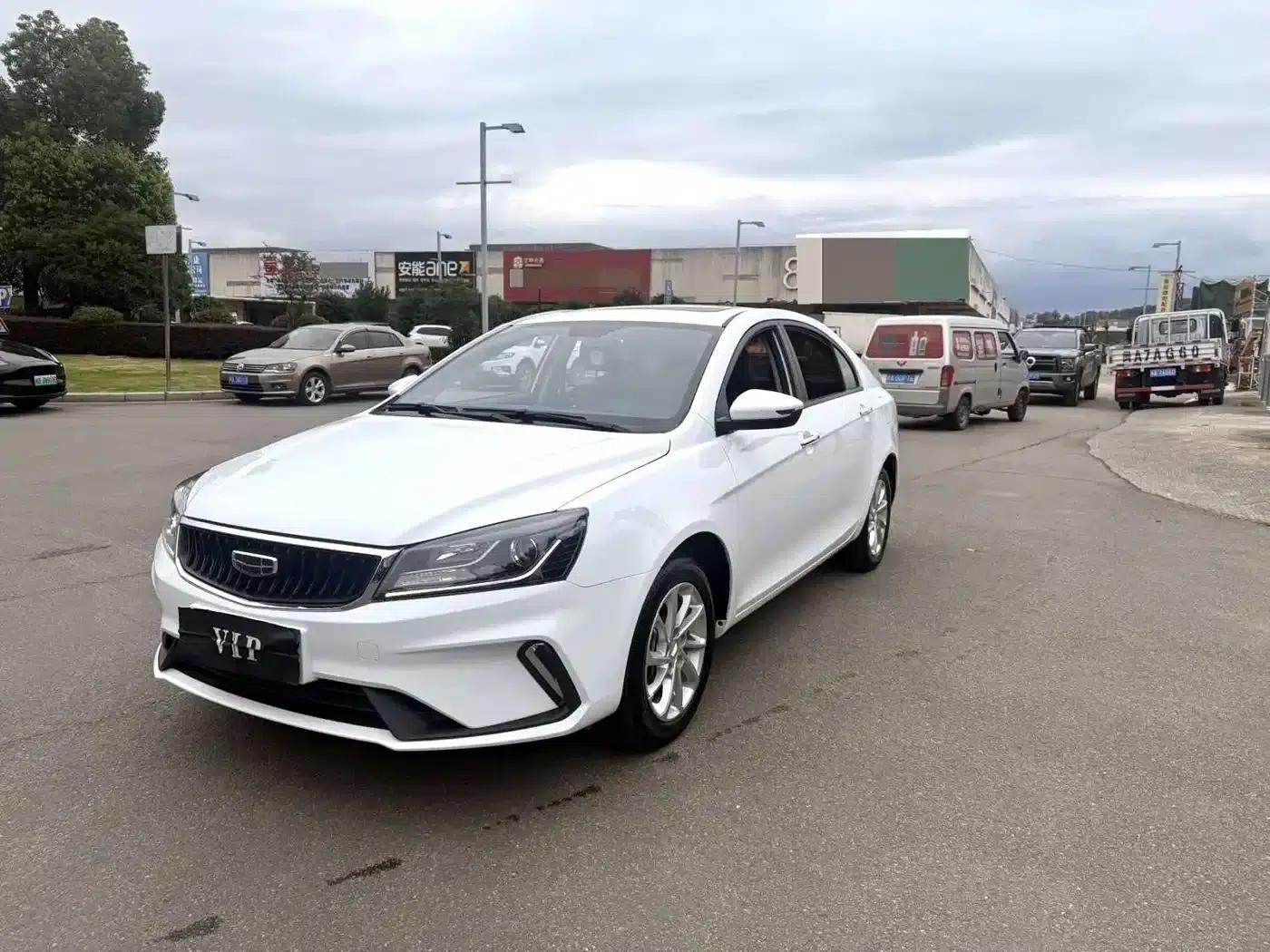 Geely Emgrand 2021 UP 1.5L CVT Upward Edition — миниатюра 1