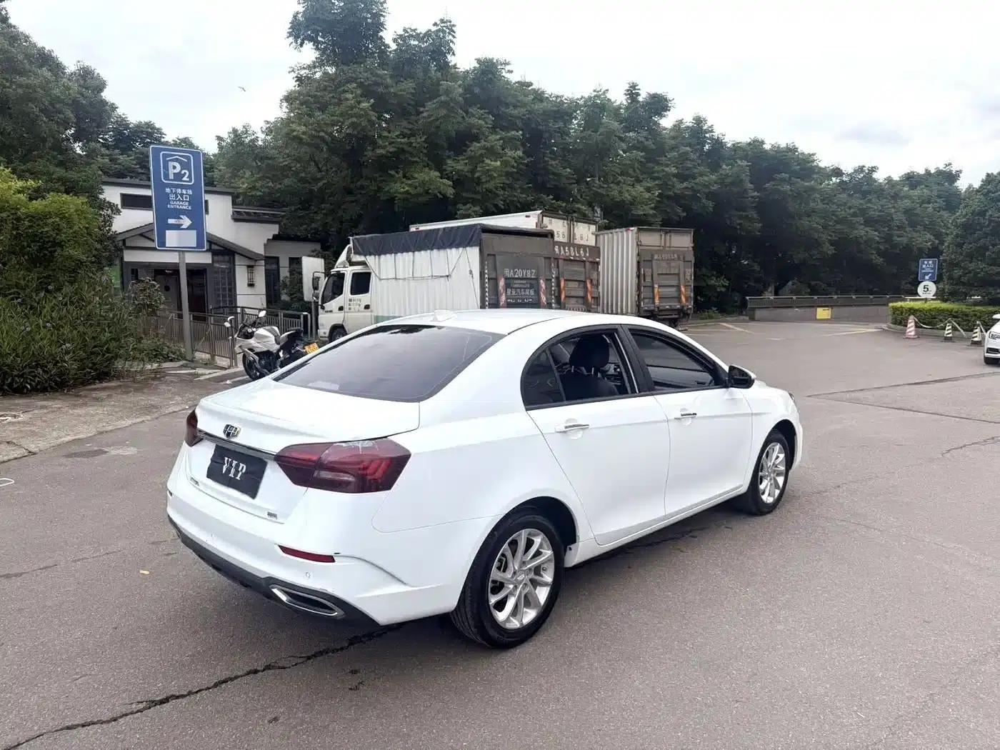 Geely Emgrand 2021 UP 1.5L CVT Upward Edition — миниатюра 7