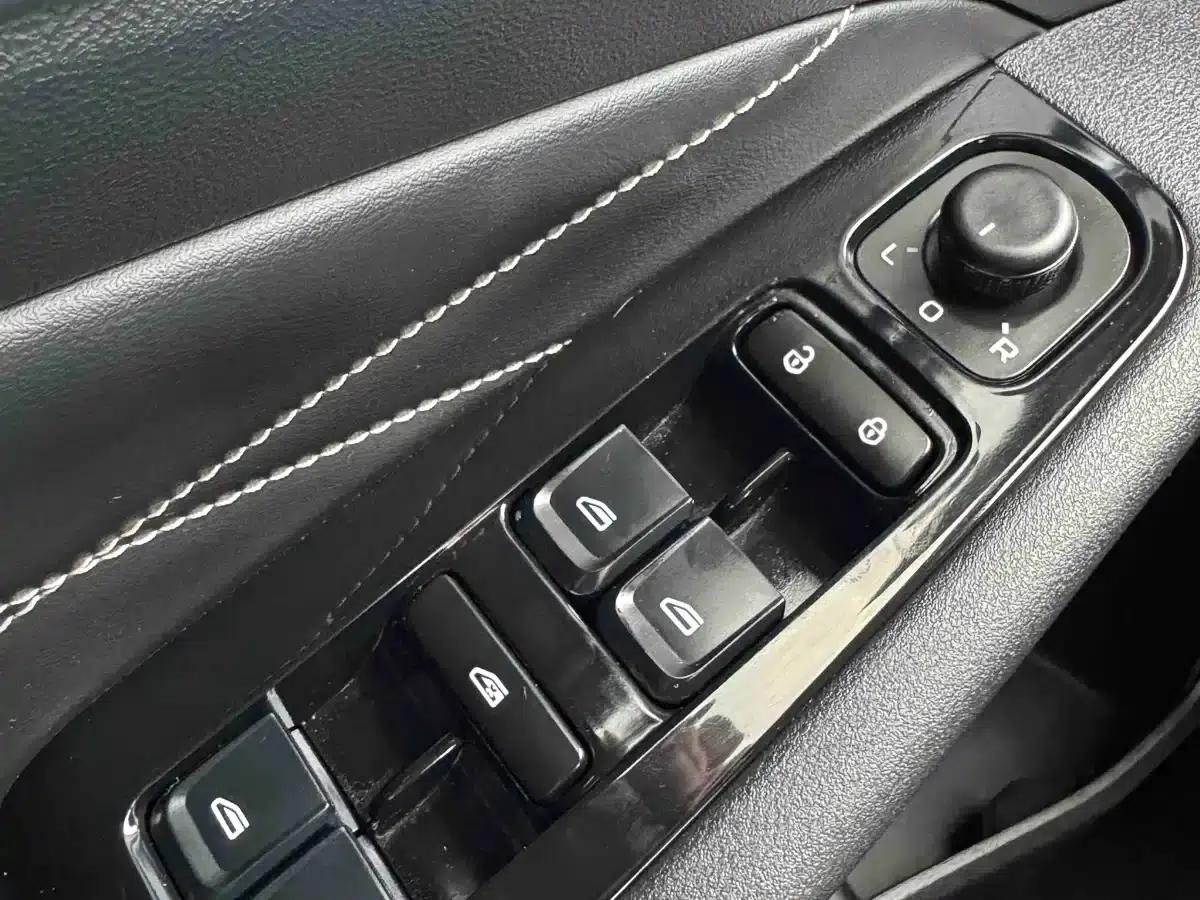 Geely Emgrand 2022 4th Generation 1.5L CVT Premium — миниатюра 24