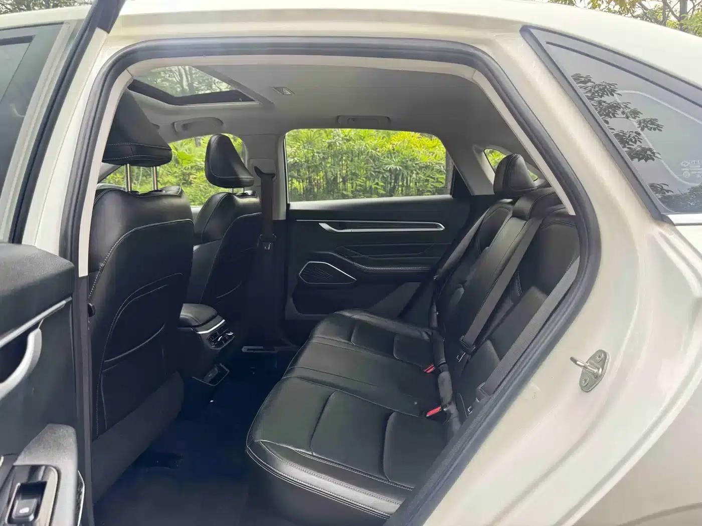 Geely Emgrand 2022 4th Generation 1.5L CVT Premium — миниатюра 10