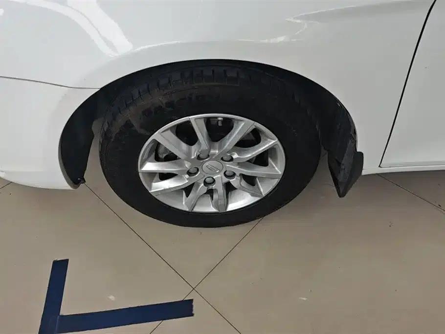 Geely Emgrand 2020 1.5L Manual Comfort Model — миниатюра 6