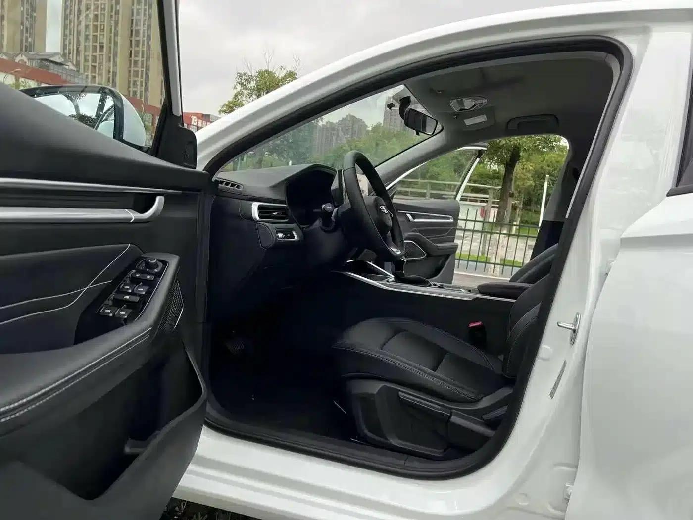 Geely Emgrand 2022 4th Generation 1.5L CVT Elite — миниатюра 5