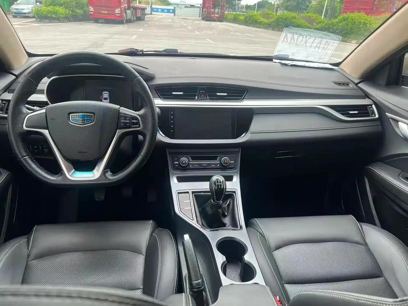 Geely Emgrand 2018 1.5L Manual Upward Connected Edition — миниатюра 11