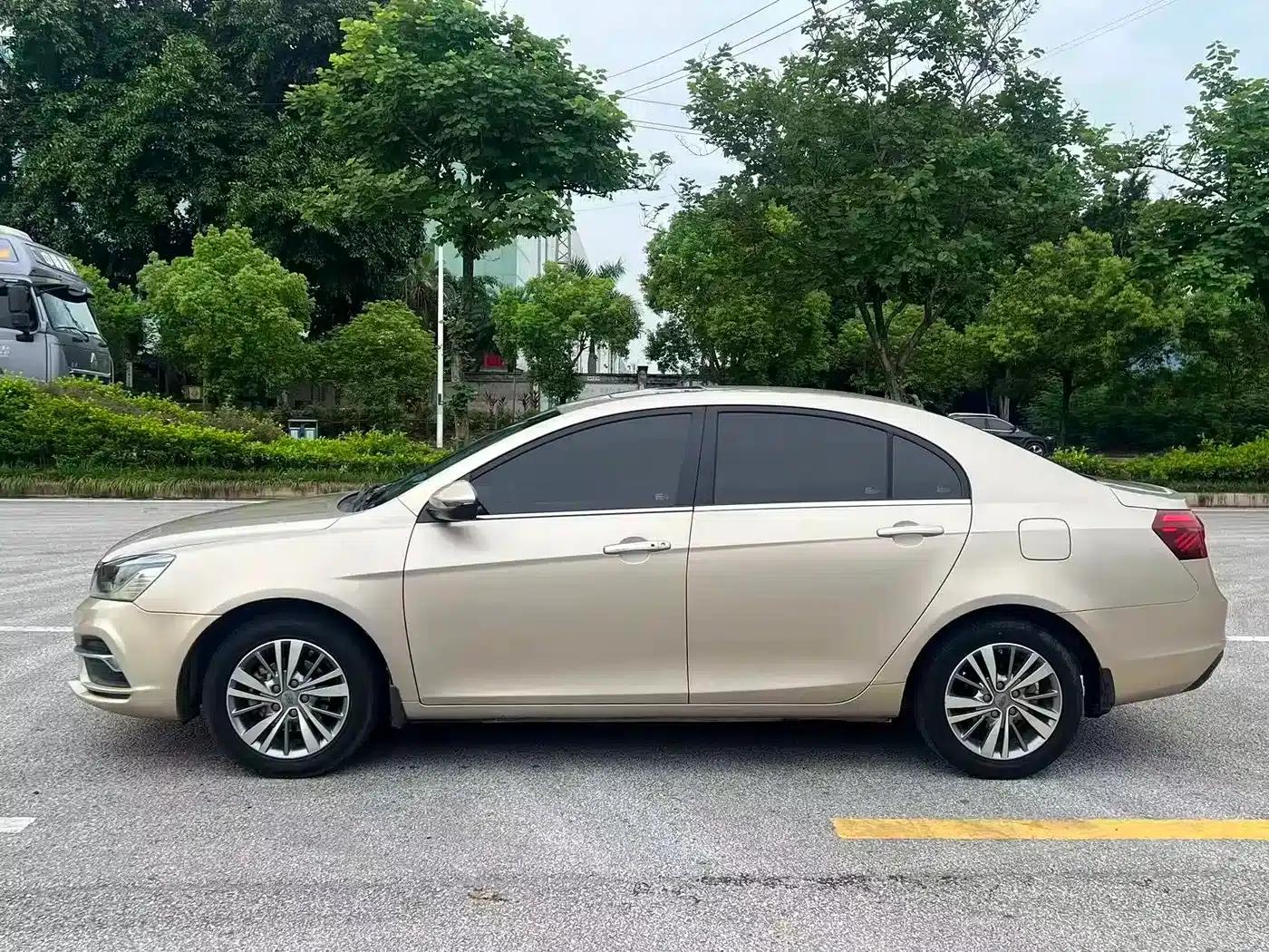 Geely Emgrand 2018 1.5L Manual Upward Connected Edition — миниатюра 8