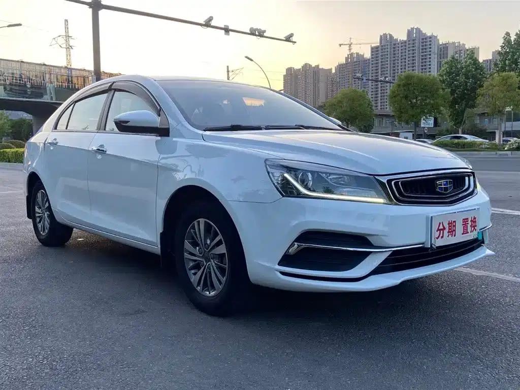 Geely Emgrand 2018 1.5L Manual Deluxe Edition — миниатюра 3