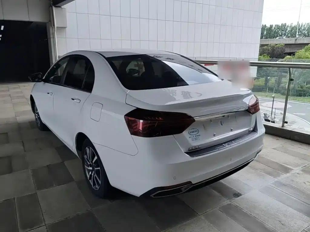 Geely Emgrand 2020 1.5L CVT Upward Edition — миниатюра 5