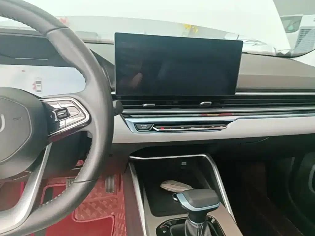 Geely Emgrand 2023 4th Generation Champion Edition 1.5L CVT Flagship Model — миниатюра 13