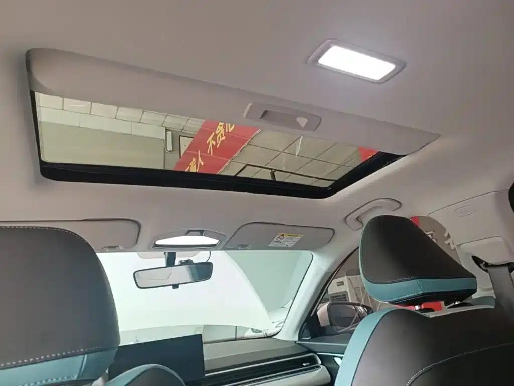 Geely Emgrand 2023 4th Generation Champion Edition 1.5L CVT Flagship Model — миниатюра 18