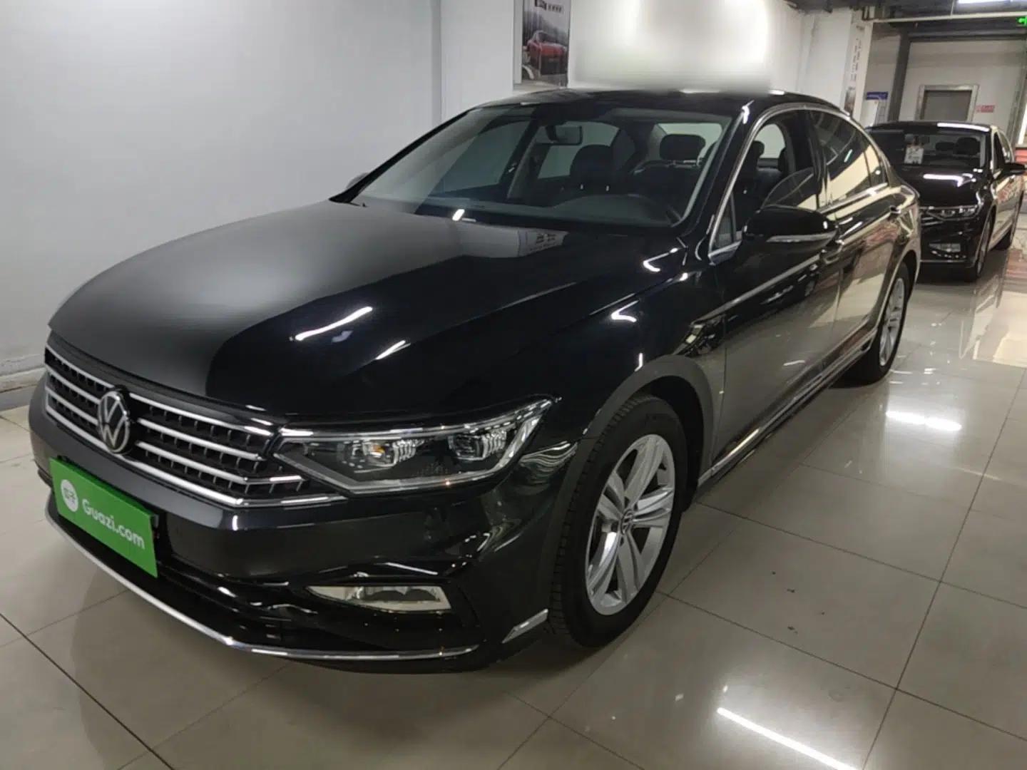 Volkswagen Magotan 2025 Zhongxiang Version 280TSI DSG Comfort Edition — миниатюра 1