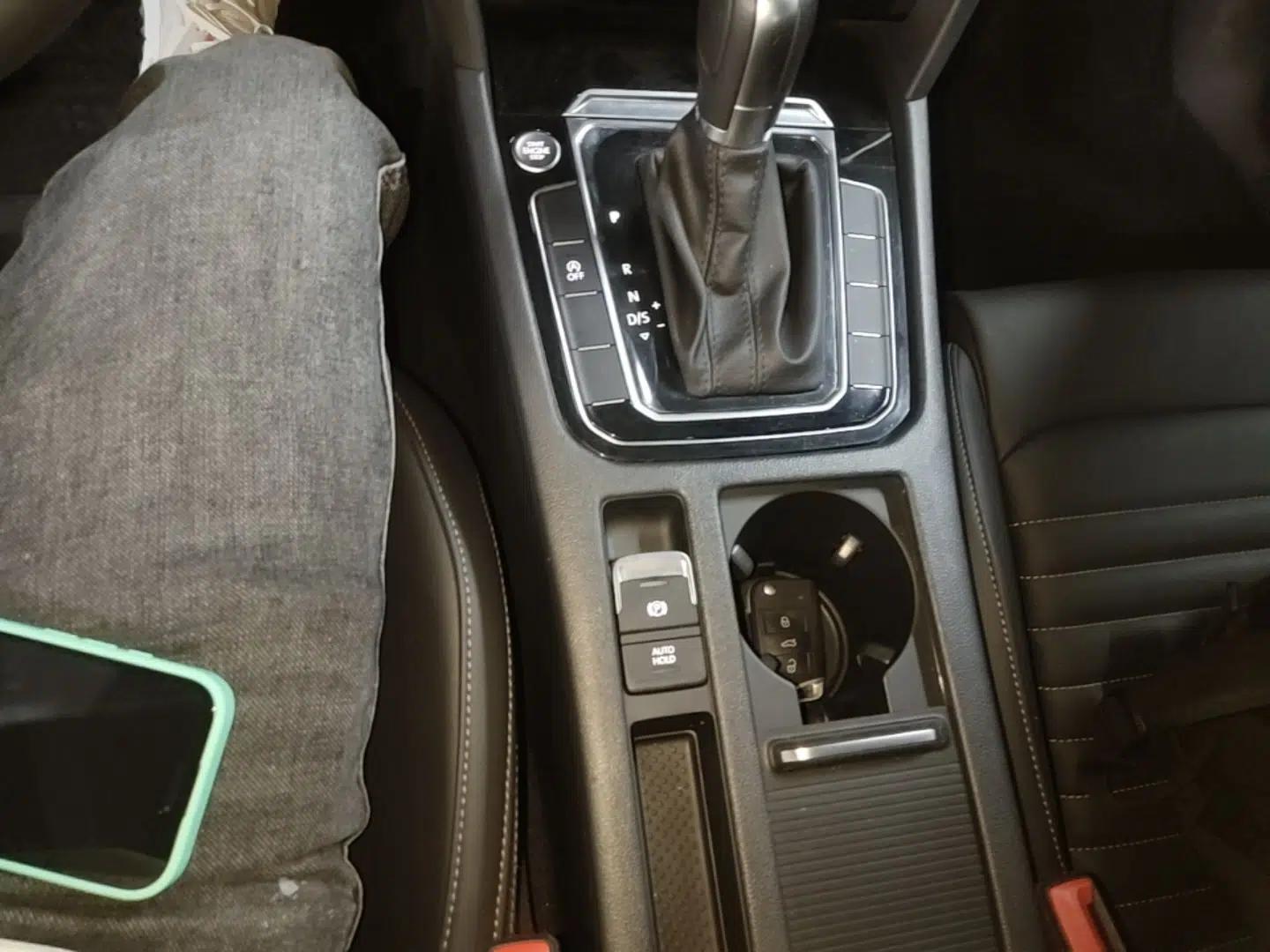 Volkswagen Magotan 2025 Zhongxiang Version 280TSI DSG Comfort Edition — миниатюра 21