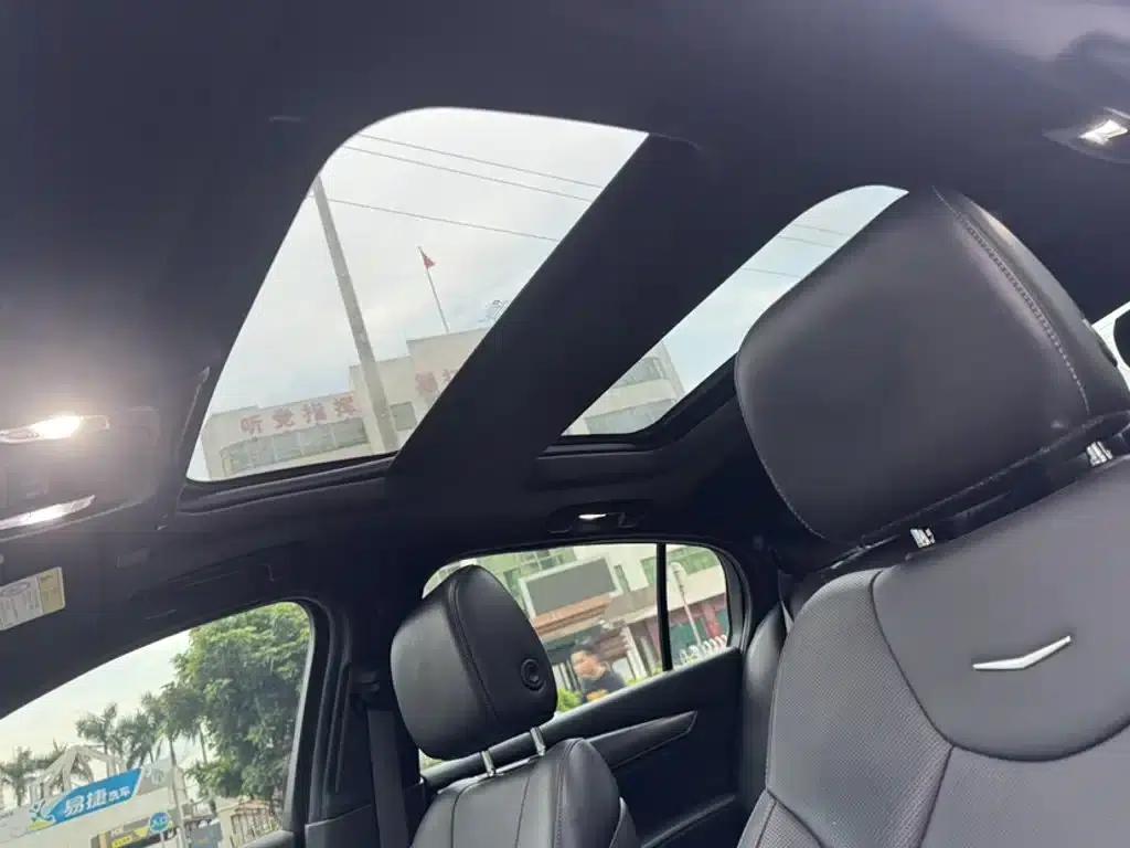 2021 Cadillac CT5 28T Luxury — миниатюра 2