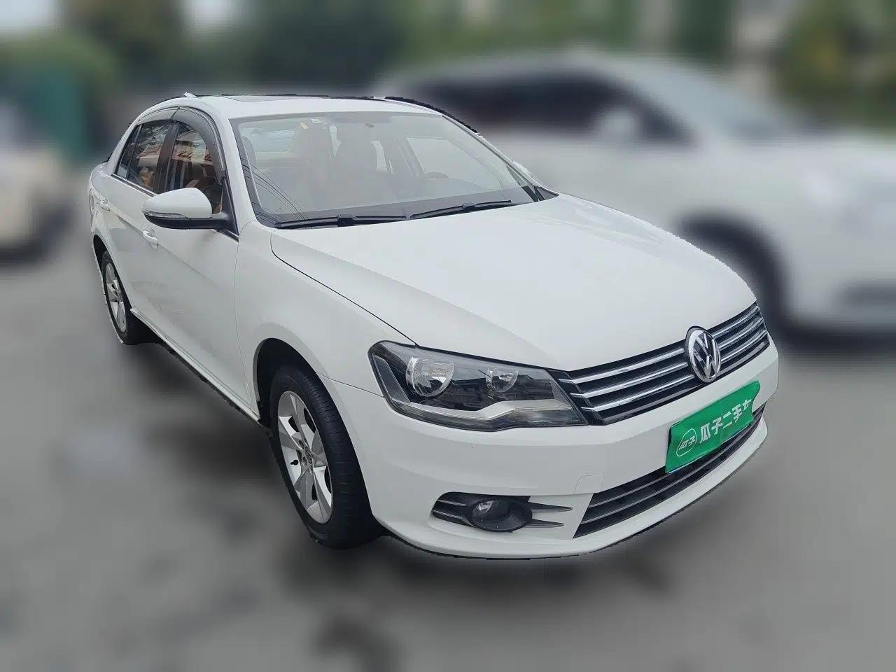 Volkswagen Bora 2014 1.6L Automatic Comfort Model — миниатюра 3