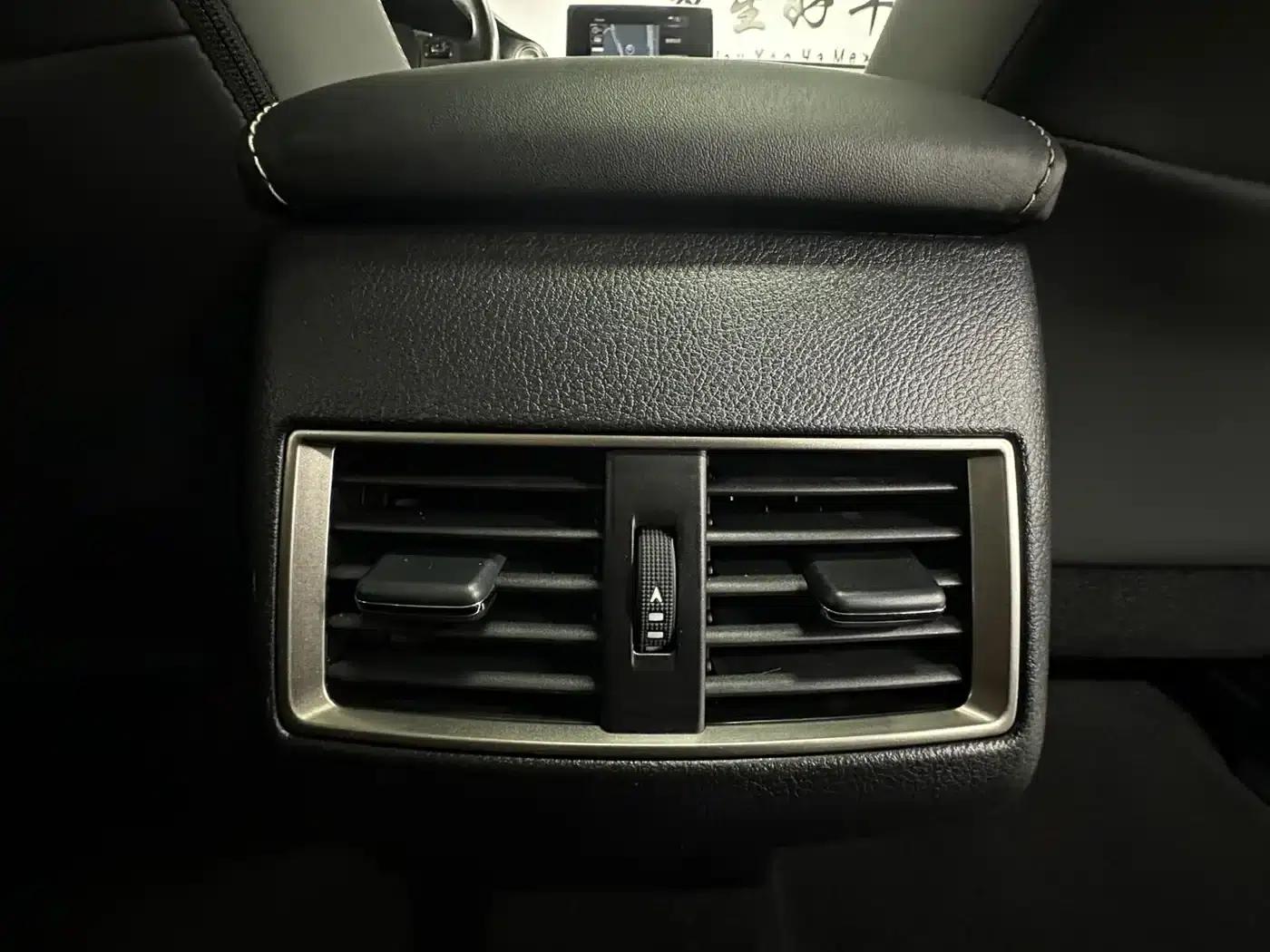 Lexus NX 2020 200 AWD Sport Edition (China V Emission Standard) — миниатюра 24