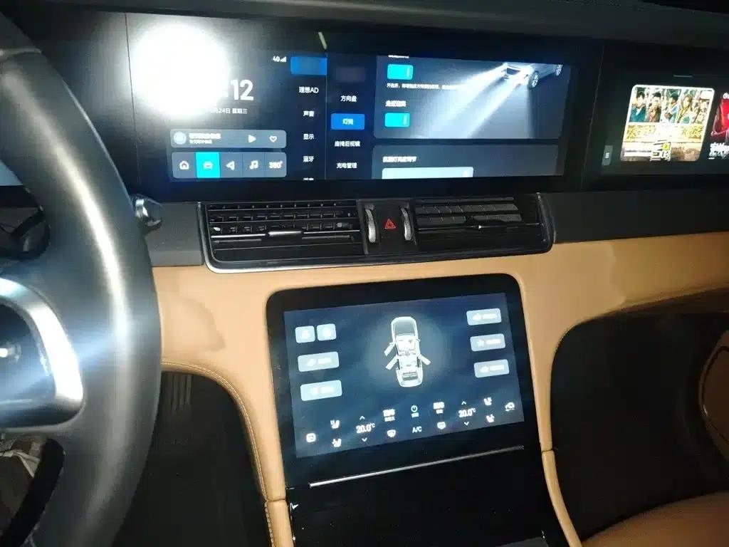 Li Auto ONE 2021 Extended Range 6-Seater — миниатюра 6