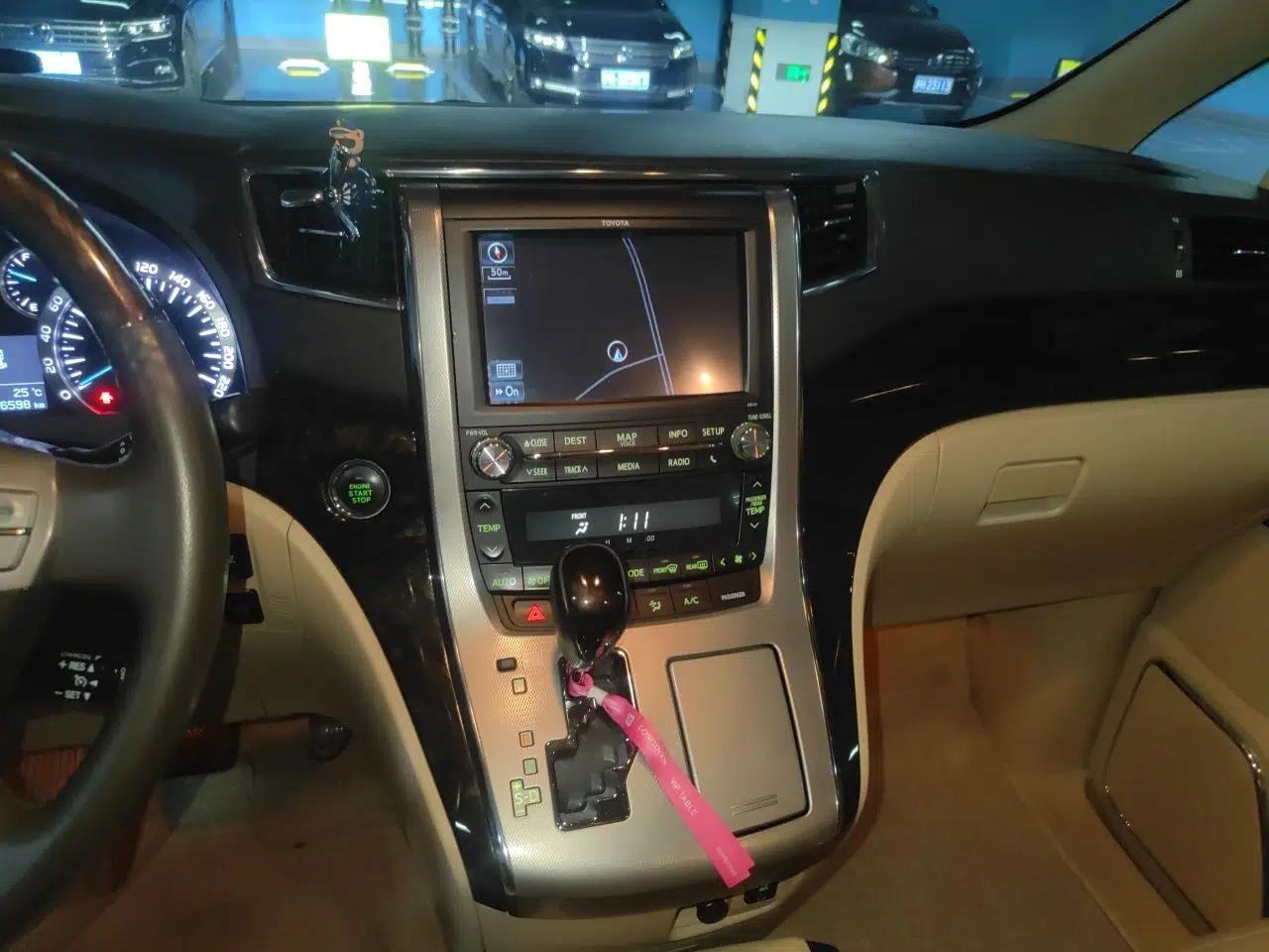 Toyota Alphard 2012 3.5L Luxury Edition — миниатюра 13