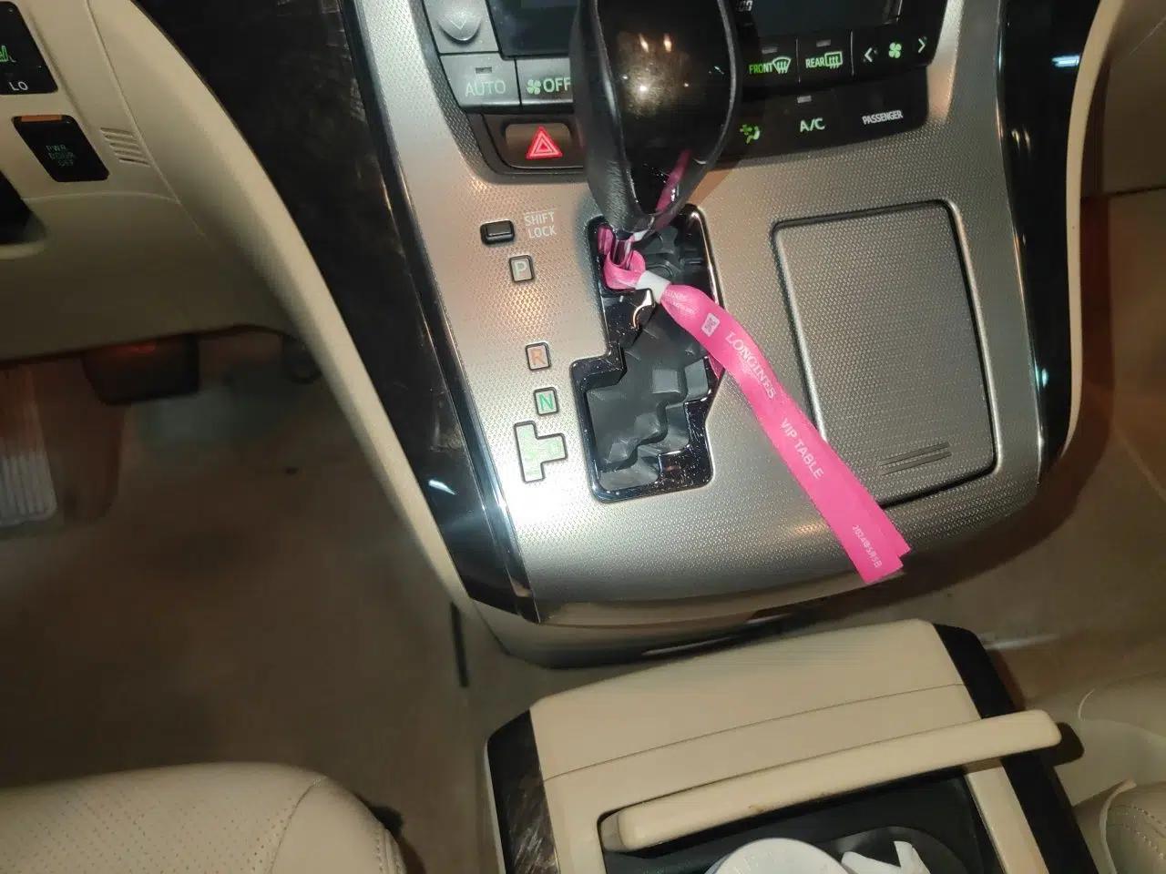 Toyota Alphard 2012 3.5L Luxury Edition — миниатюра 14