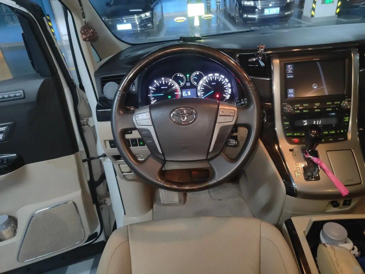 Toyota Alphard 2012 3.5L Luxury Edition — миниатюра 10