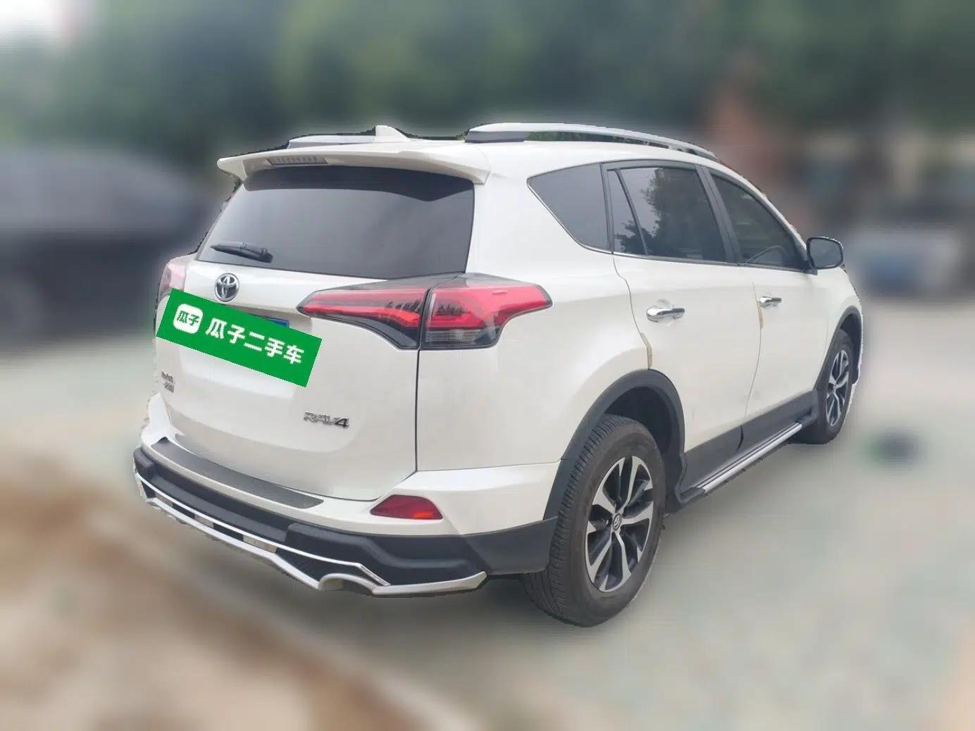 Toyota RAV4 2019 2.0L CVT Two-Wheel Drive Luxury Version China VI Standard — миниатюра 6