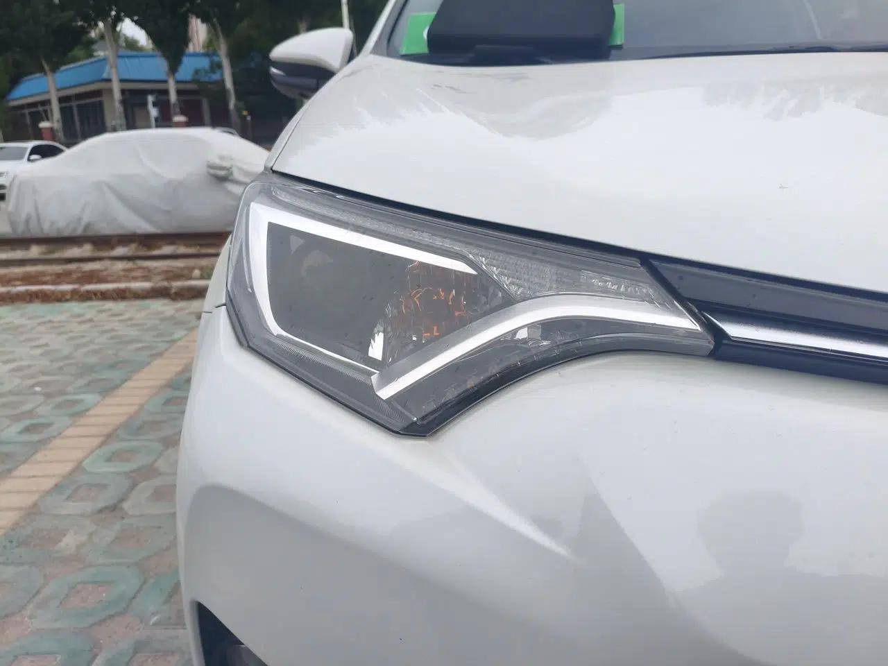 Toyota RAV4 2019 2.0L CVT Two-Wheel Drive Luxury Version China VI Standard — миниатюра 7