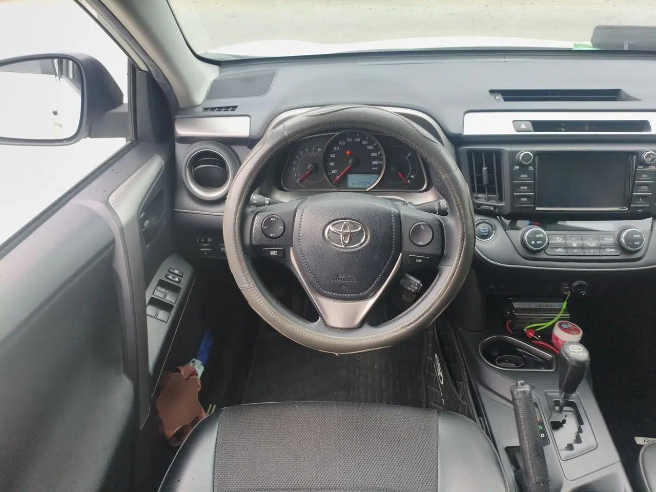 Toyota RAV4 2019 2.0L CVT Two-Wheel Drive Luxury Version China VI Standard — миниатюра 10