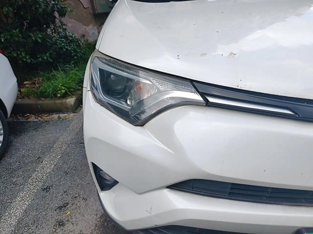 Toyota RAV4 2016 2.0L CVT Two-Wheel Drive Fashion Edition China V Standard — миниатюра 7