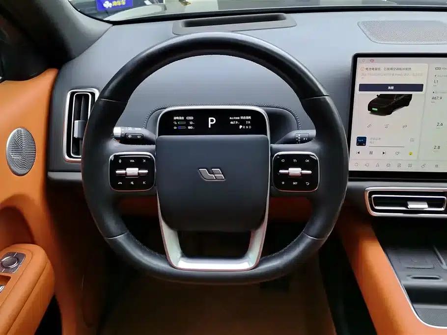 Li Auto L8 2024 Max — миниатюра 15