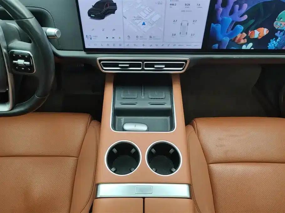 Li Auto L8 2024 Max — миниатюра 16