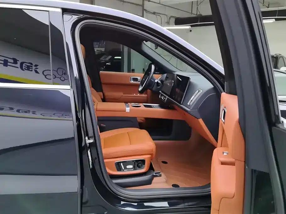 Li Auto L8 2024 Max — миниатюра 8