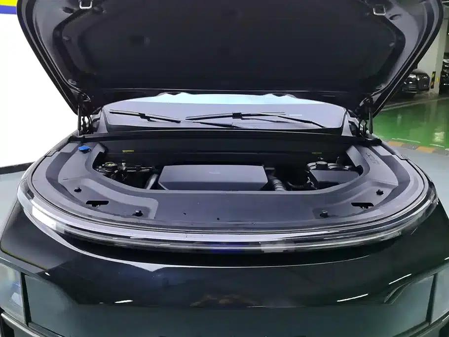 Li Auto L8 2024 Max — миниатюра 10