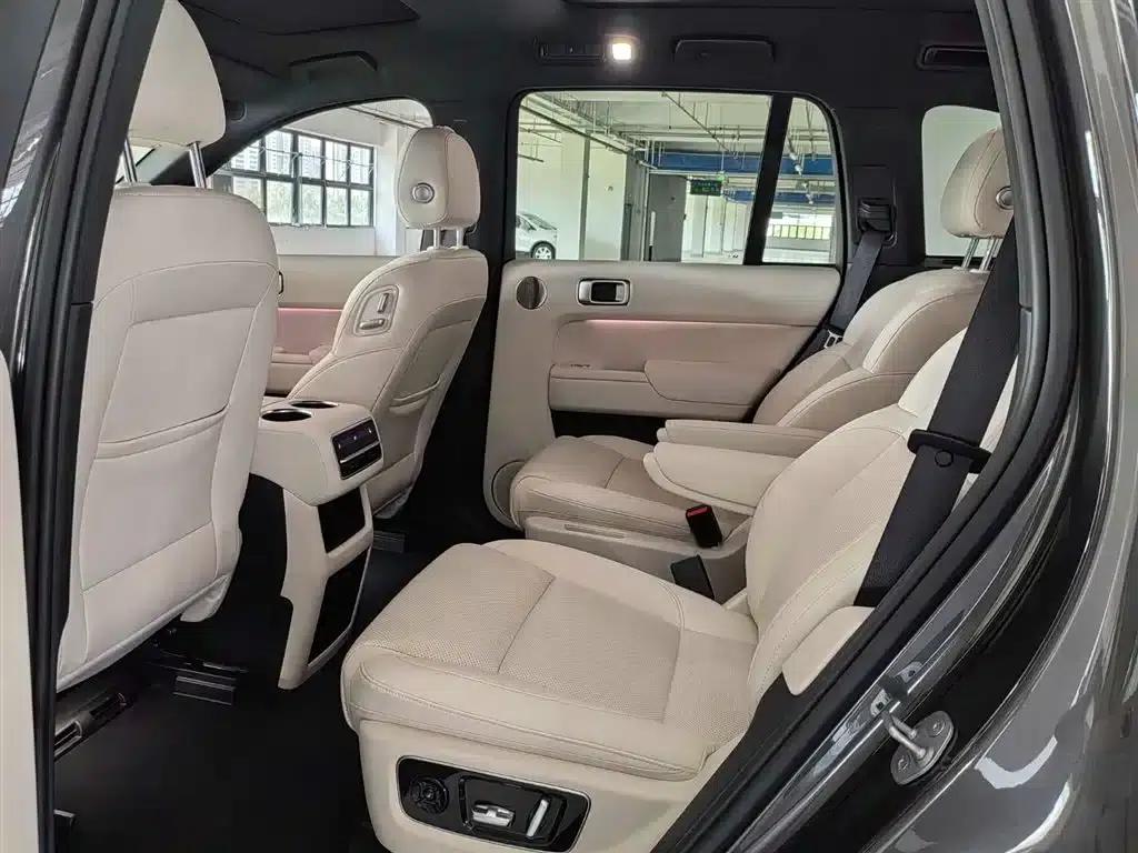 Li Auto L8 2023 Pro — миниатюра 7