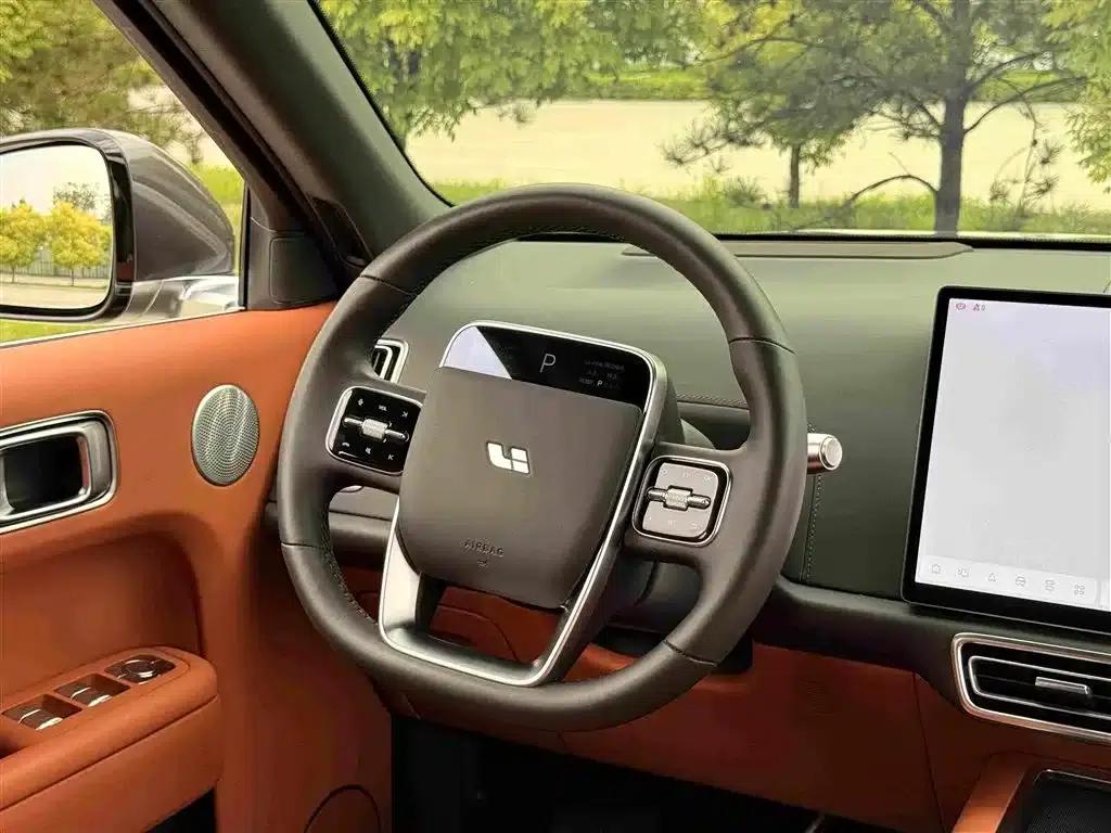 Li Auto L8 2023 Max — миниатюра 7
