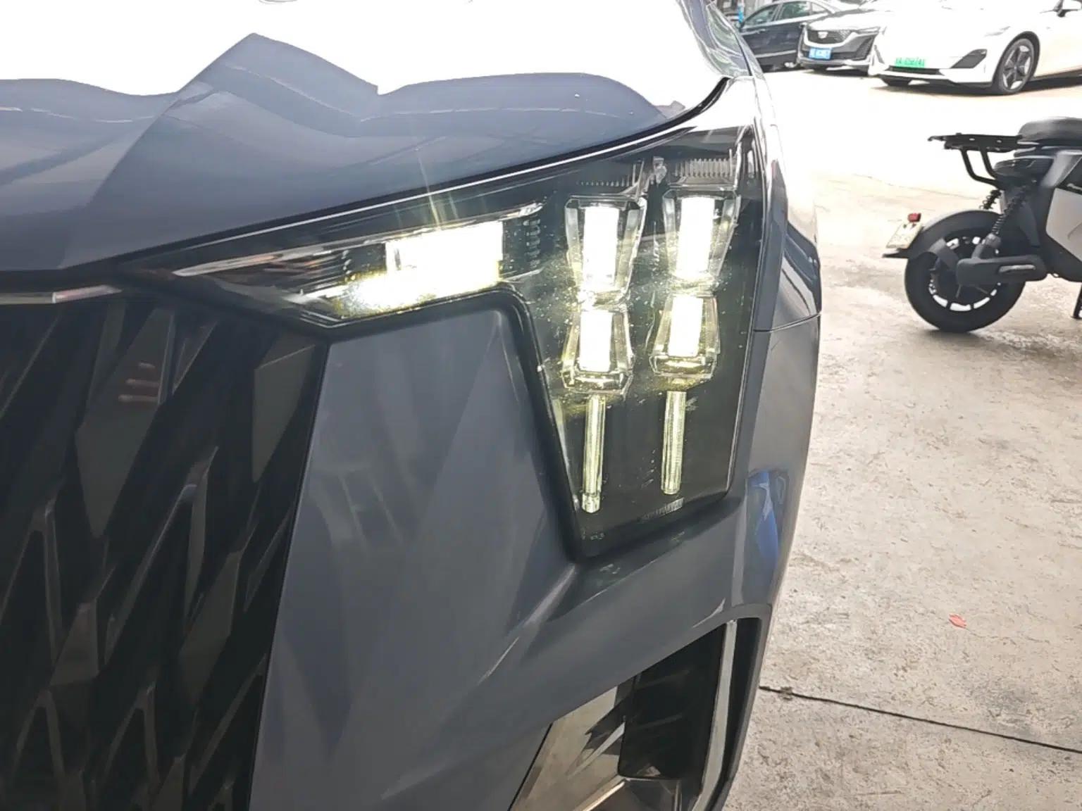 GAC Trumpchi GS8 2022 Dual-Engine Series 2.0TM Two-Wheel Drive Prestige Edition (7 Seats) — миниатюра 8