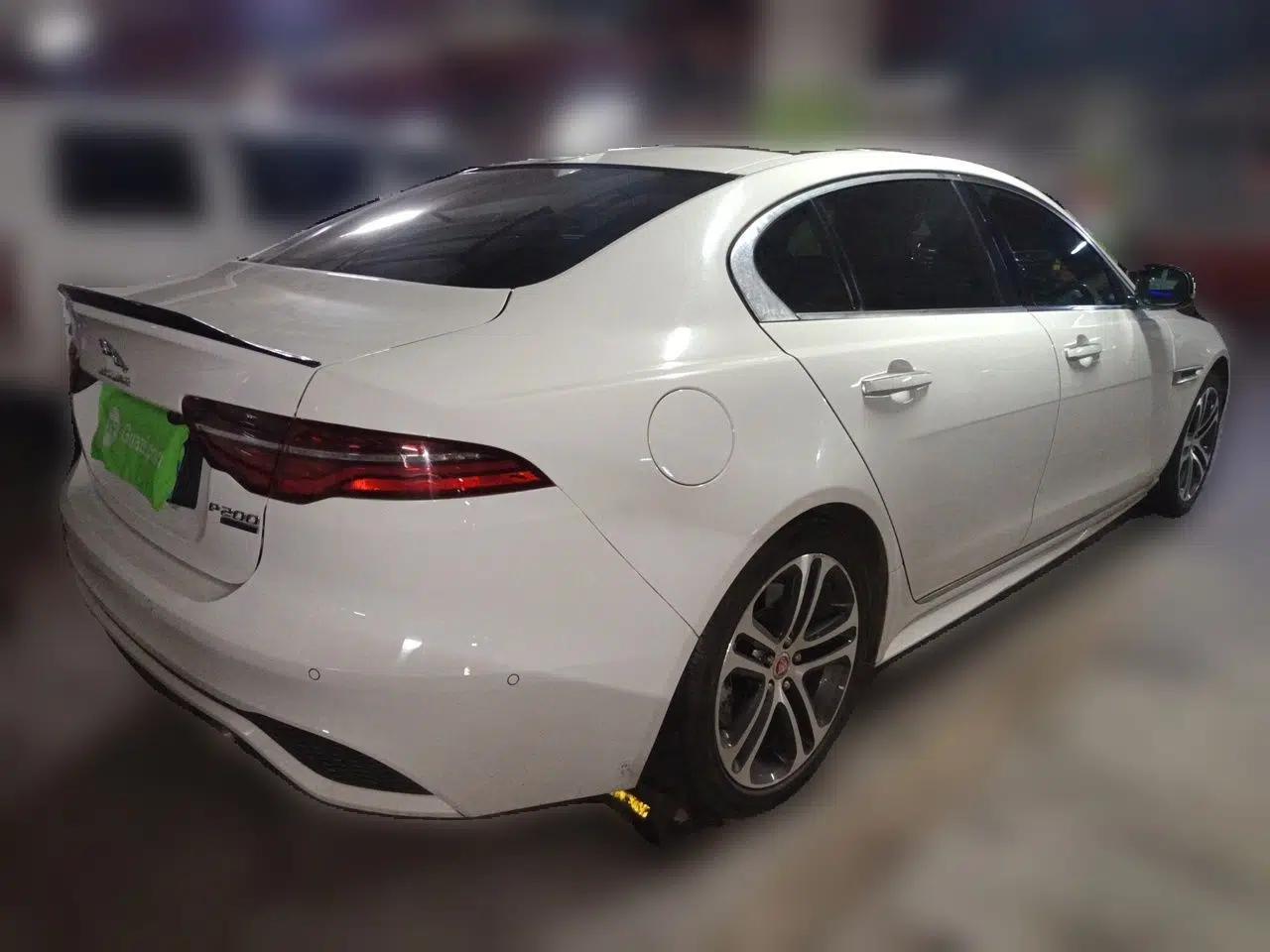 Jaguar XEL 2020 2.0T 200PS R-DYNAMIC Youth Sports Edition — миниатюра 6