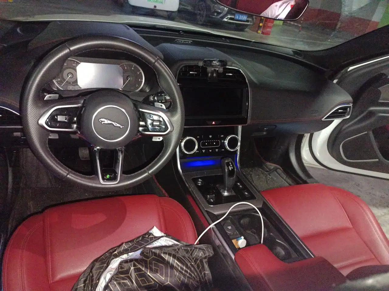 Jaguar XEL 2020 2.0T 200PS R-DYNAMIC Youth Sports Edition — миниатюра 9