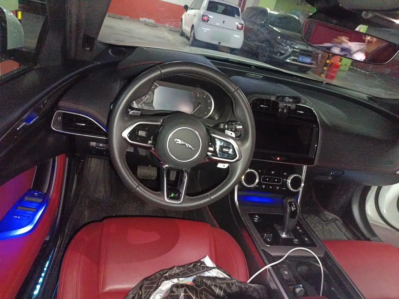 Jaguar XEL 2020 2.0T 200PS R-DYNAMIC Youth Sports Edition — миниатюра 10