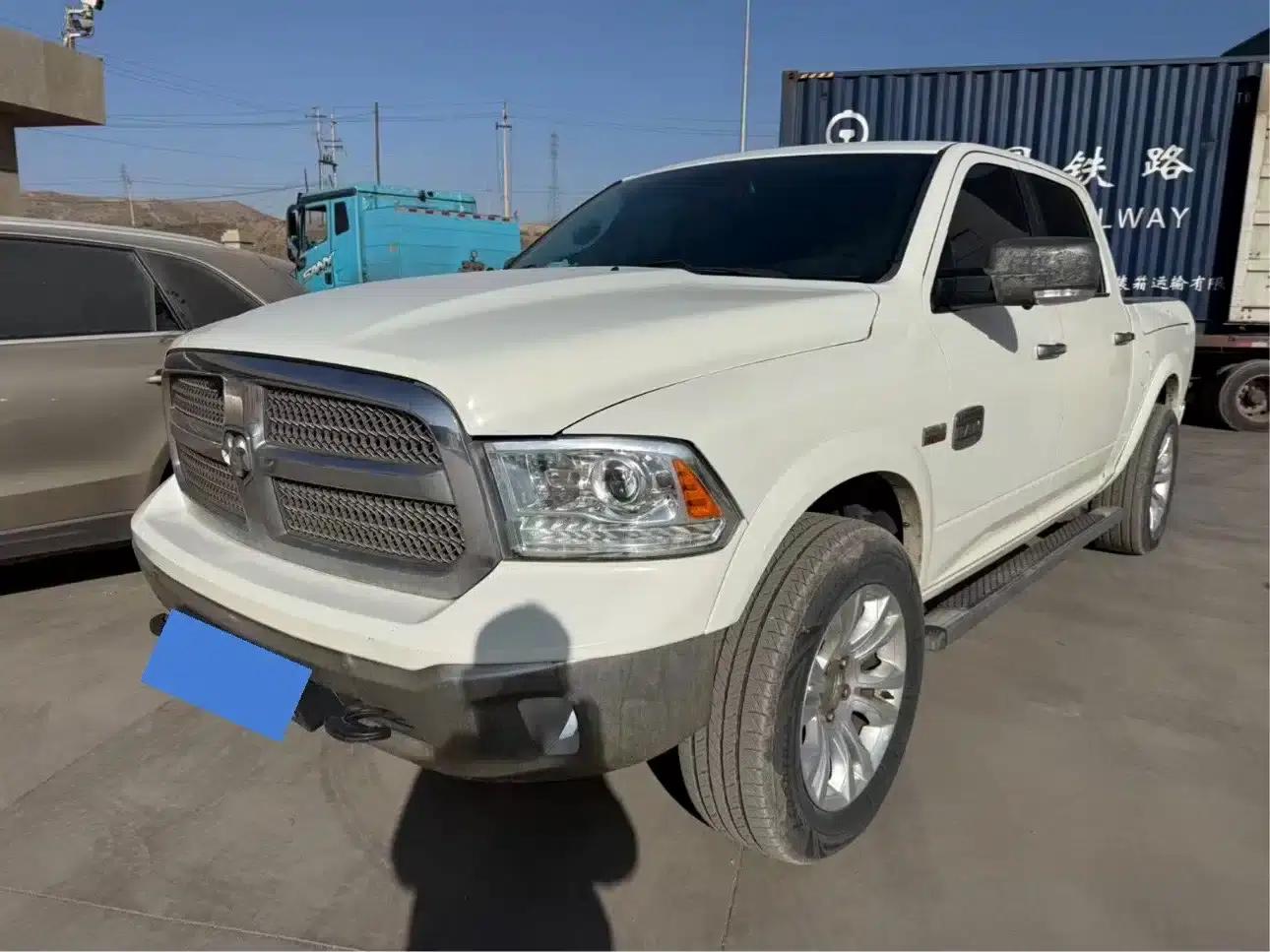 RAM Trucks 2018 5.7L Automatic — миниатюра 1