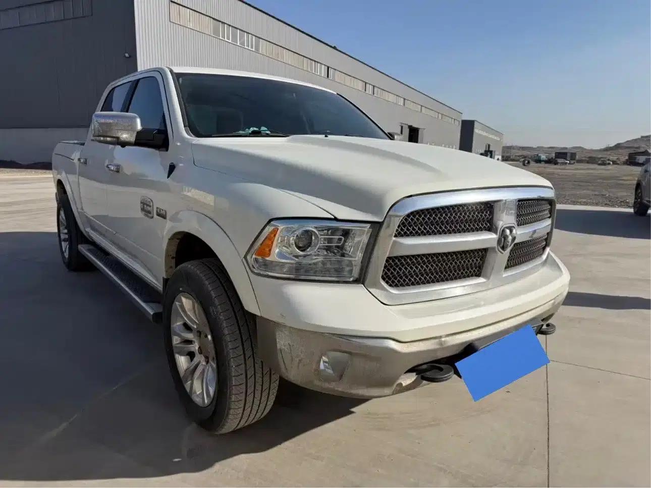 RAM Trucks 2018 5.7L Automatic — миниатюра 4