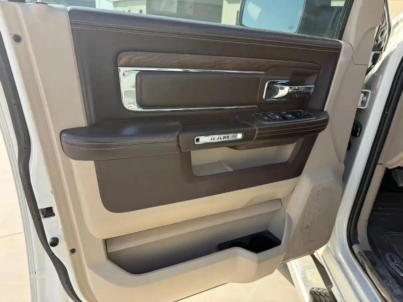 RAM Trucks 2018 5.7L Automatic — миниатюра 8