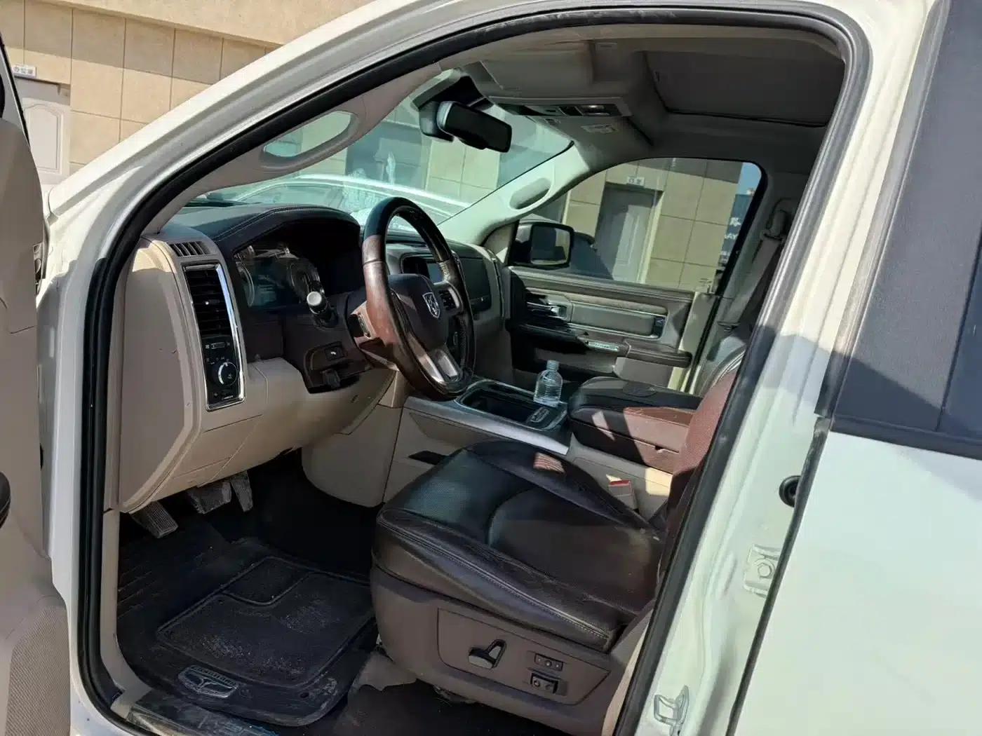 RAM Trucks 2018 5.7L Automatic — миниатюра 9